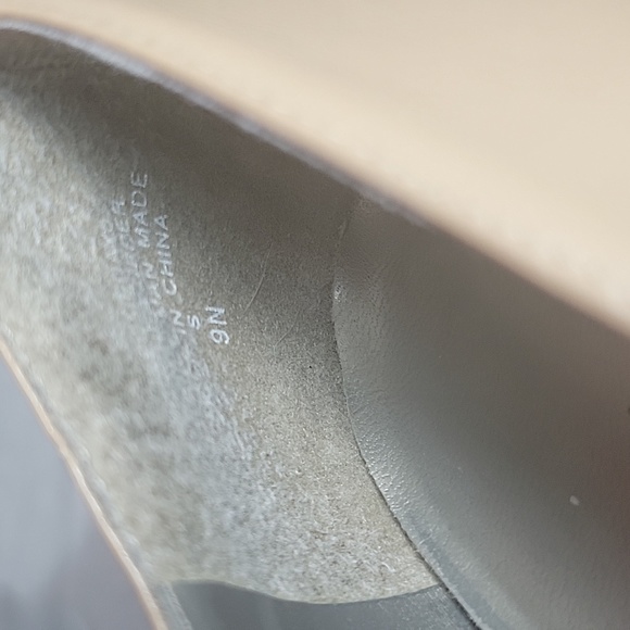 BANDOLINO Beige & Black Size 9N Shoes - Picture 6 of 8